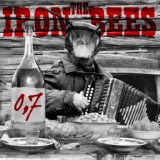 Обложка для The Iron Bees - На футбол идёт фанат