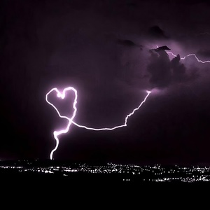 Обложка для MXNDREAM - Lightning love