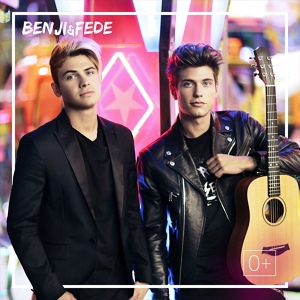 Обложка для Benji & Fede feat. Jasmine Thompson - Forme geometriche (Addicted to You) (feat. Jasmine Thompson)