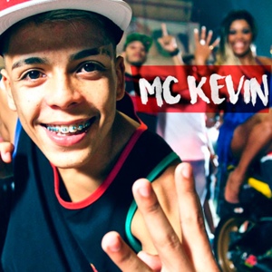 Обложка для Mc Kevin feat. Mc Davi, Mc Phe Cachorrera - Desce Bem Devagarinho