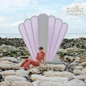 Обложка для Zélie - Sous l'abribus